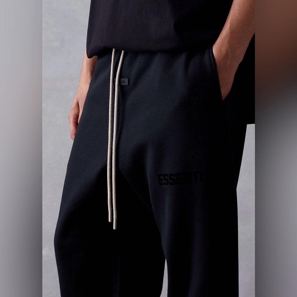 Fear of God Essentials Fleece Sweatpant Jet Black